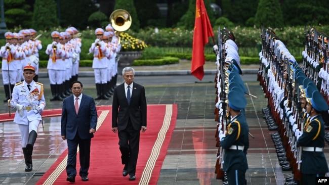 Lễ đón Thủ tướng Lý Hiển Long tại Hà Nội ngày 28/8/2023.