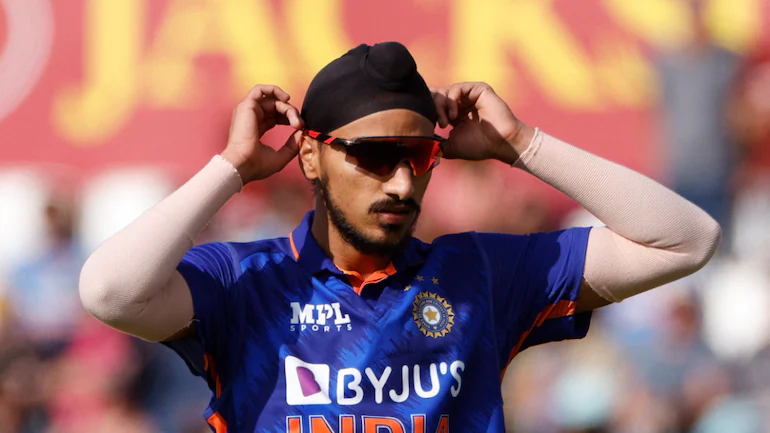 ICC T20 World Cup 2022: Former India National Cricket Team head coach Ravi Shastri has stated that he would include the 23-year-old left-arm pacer