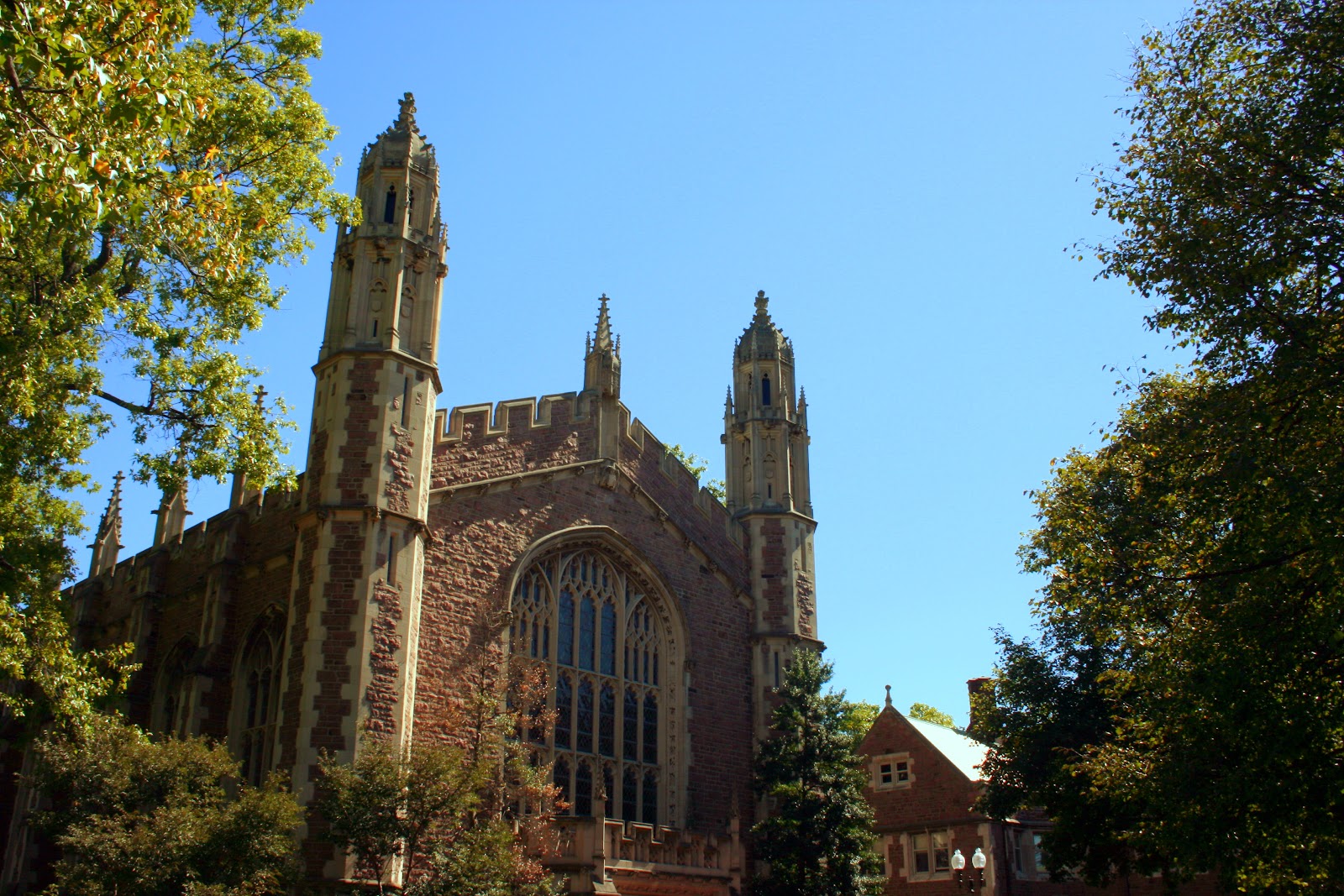 Exterior Shot of Washington University School of Medicine Building