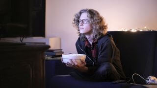 why-watching-tv-had-effect-and-ruined-money