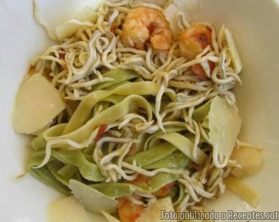 Recepta de cuina de Nius frescos de pasta saltejats amb gules i llagostins