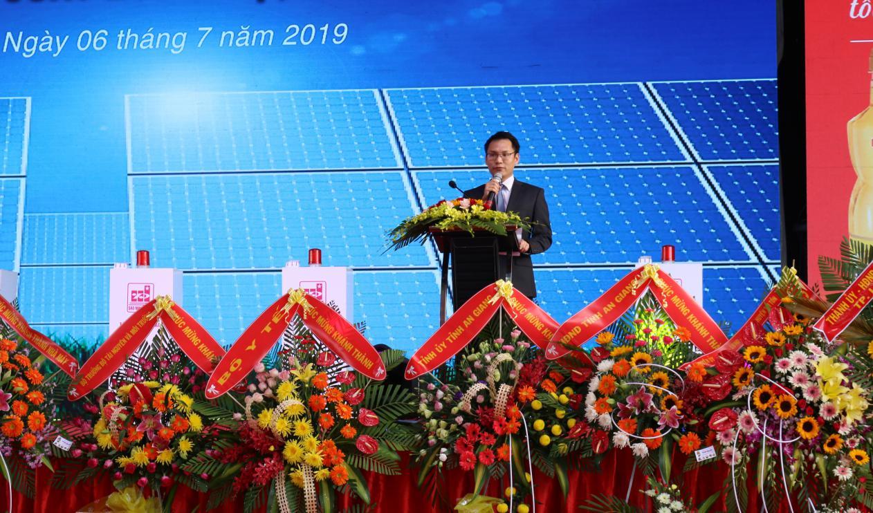 1. Ông Lê Tuấn Anh - Tổng Giám đốc Công ty Sao Mai Solar phát biểu khai mạc buổi lễ