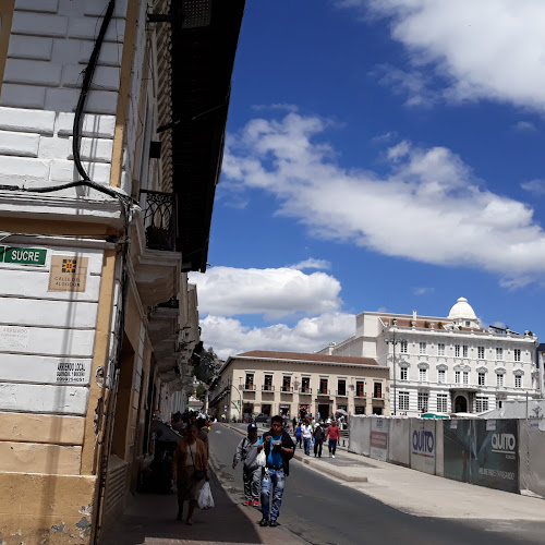 Opiniones de COOPERATIVAMANUEL CORDOVA GALARZA # 160 U30 en Quito - Servicio de taxis