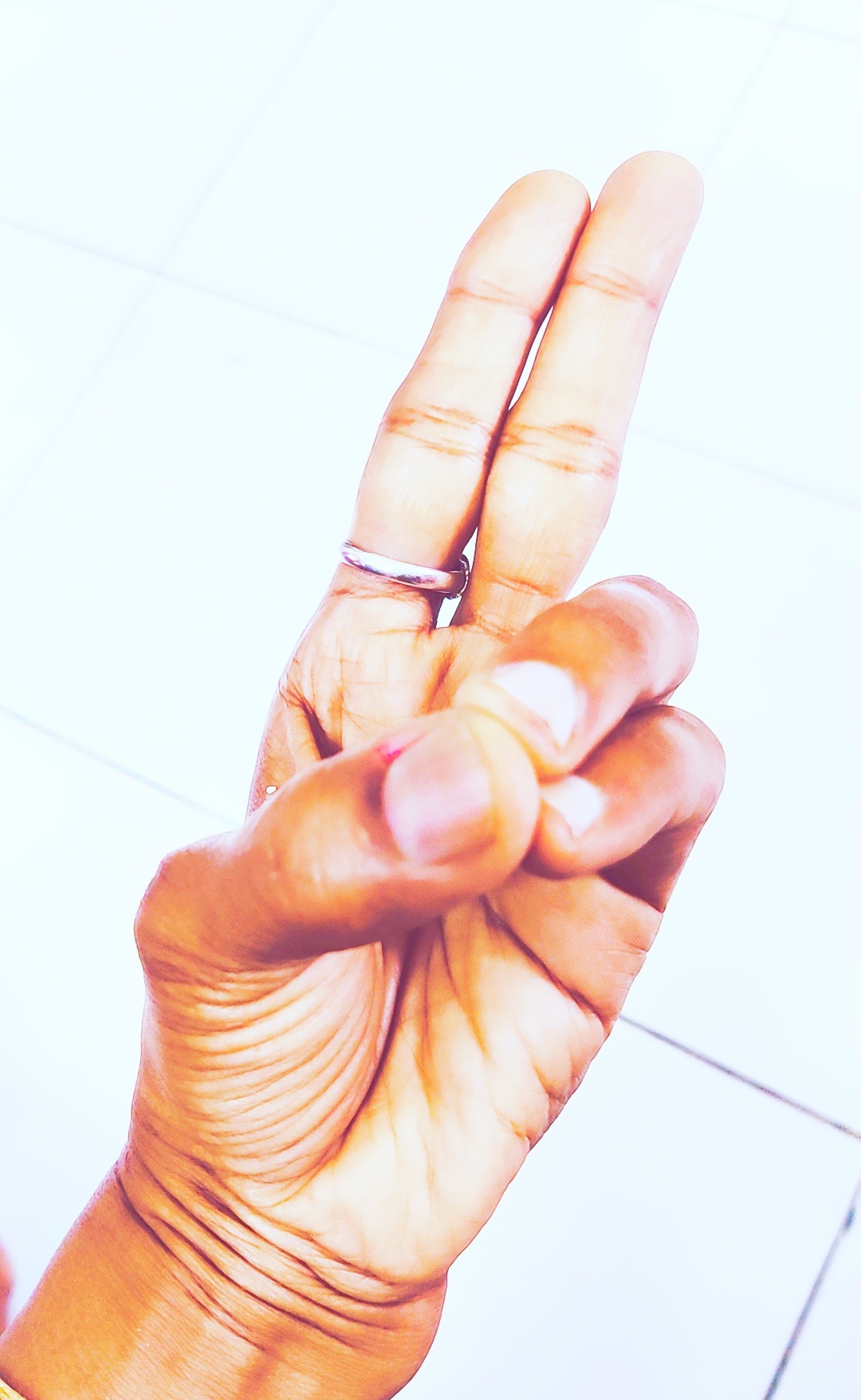  Mudras to reduce stress and anxiety: Remove energy blockages and increase the flow of prana with the Prana Mudra