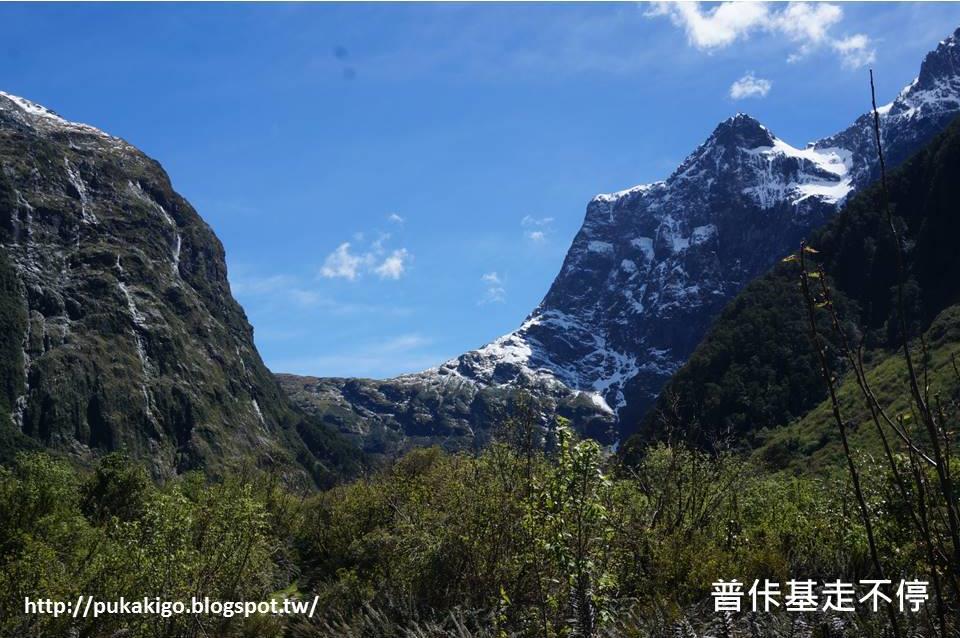 C:\Users\lgwtr\Desktop\網誌經營\普佧基走不停\NZ紐西蘭_南島_Milford Track\Day 2\簡報3\投影片18.JPG