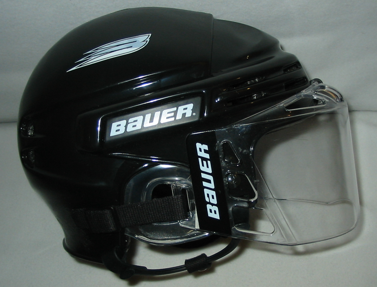 Hockey helmet