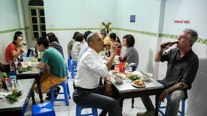 Giải mã bí ẩn phía sau cái chết của đầu bếp nổi tiếng Anthony Bourdain- Ảnh 1