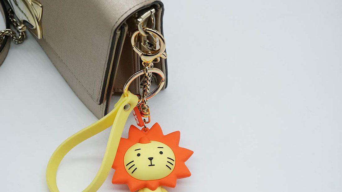 personality cartoon lion bag pendant rubber keychain ring good giveaway items