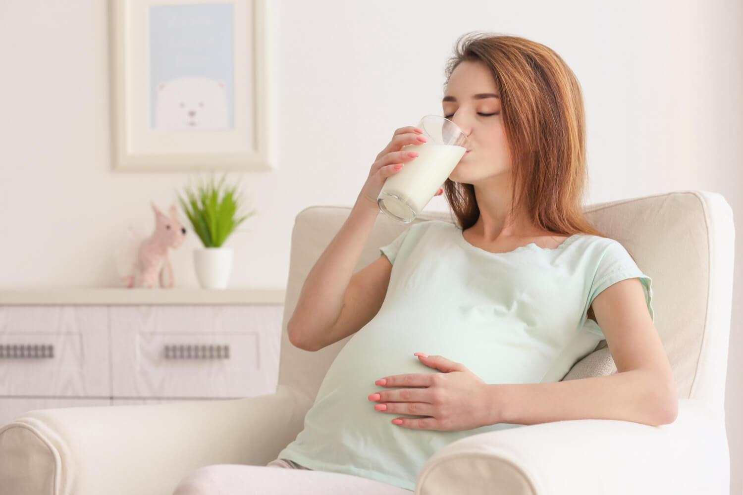 Almond Milk During Pregnancy - Is It Safe ? - Being The Parent