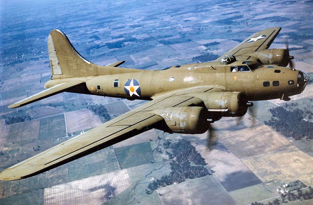 1024px-Color_Photographed_B-17E_in_Flight.jpg