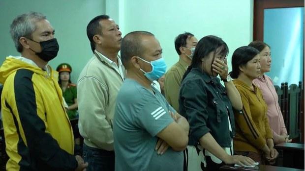 Đắk Lắk: Chín người dân phản đối phá vườn cà phê và sầu riêng bị tuyên án tù