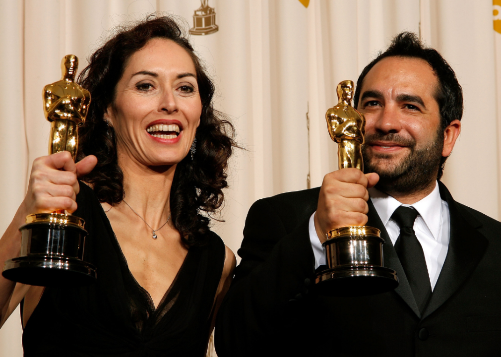Pilar Revuelta and Eugenio Caballero pose with their Oscars.