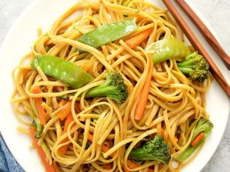 Instant Pot Lo Mein - Kirbie's Cravings