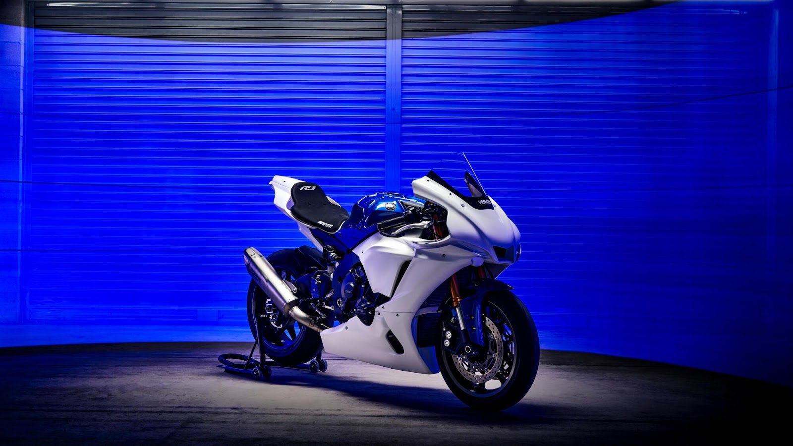 The Yamaha YZF-R1 is a 998 cc sports motorcycle made by Yamaha.