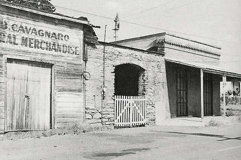 Hornitos street - Lane