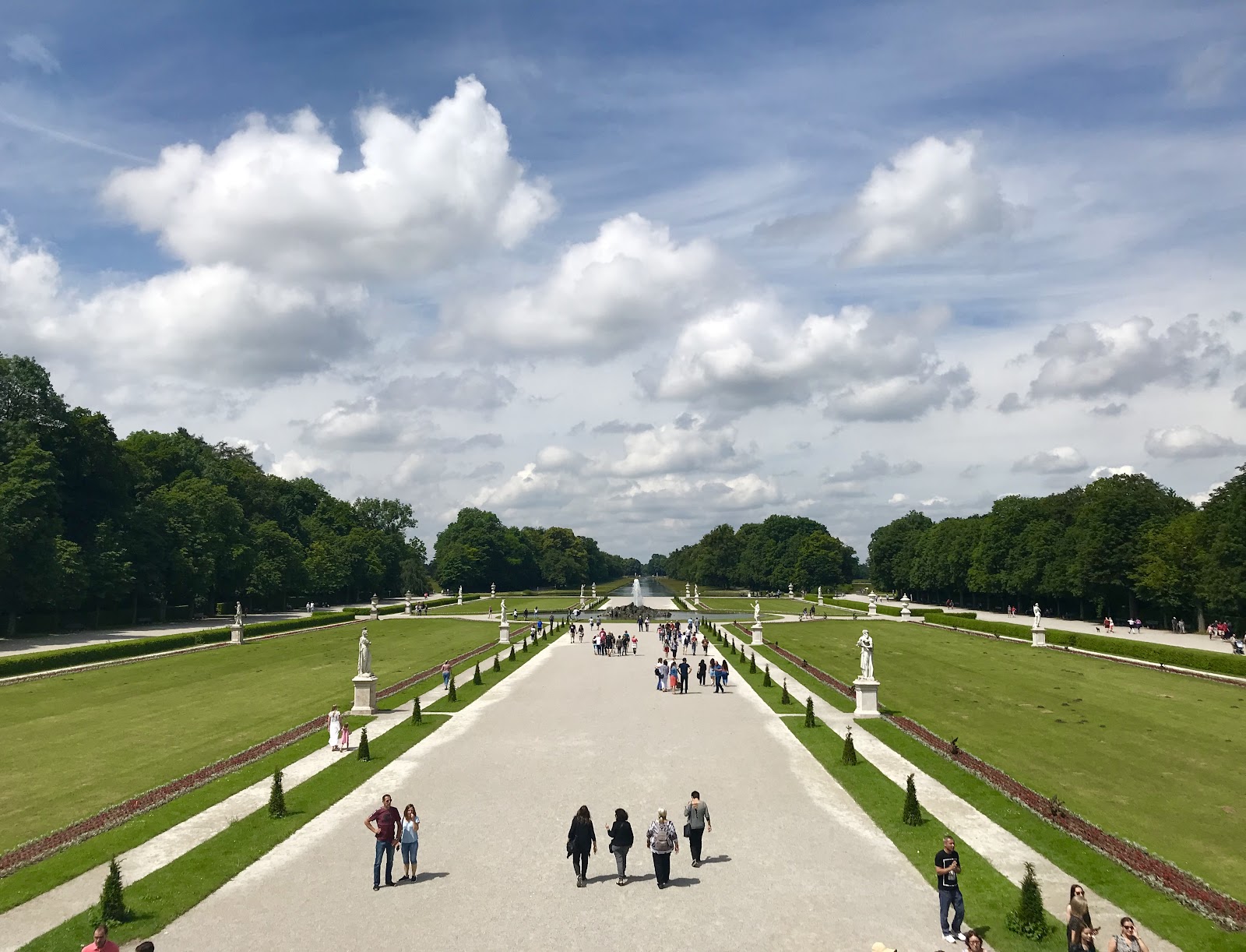 guide to visiting nymphenburg palace