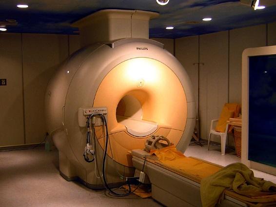 Fichier: Modern 3T MRI.JPG