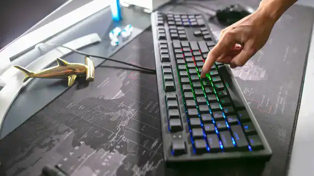 Being able to replace the switches and keys of your hot-swappable gaming keyboard means that you can have it working optimally without having to spend too much money.