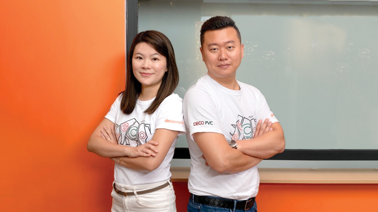 Elysia Liu y Johnny Lee, fundadores de DECOPVC.