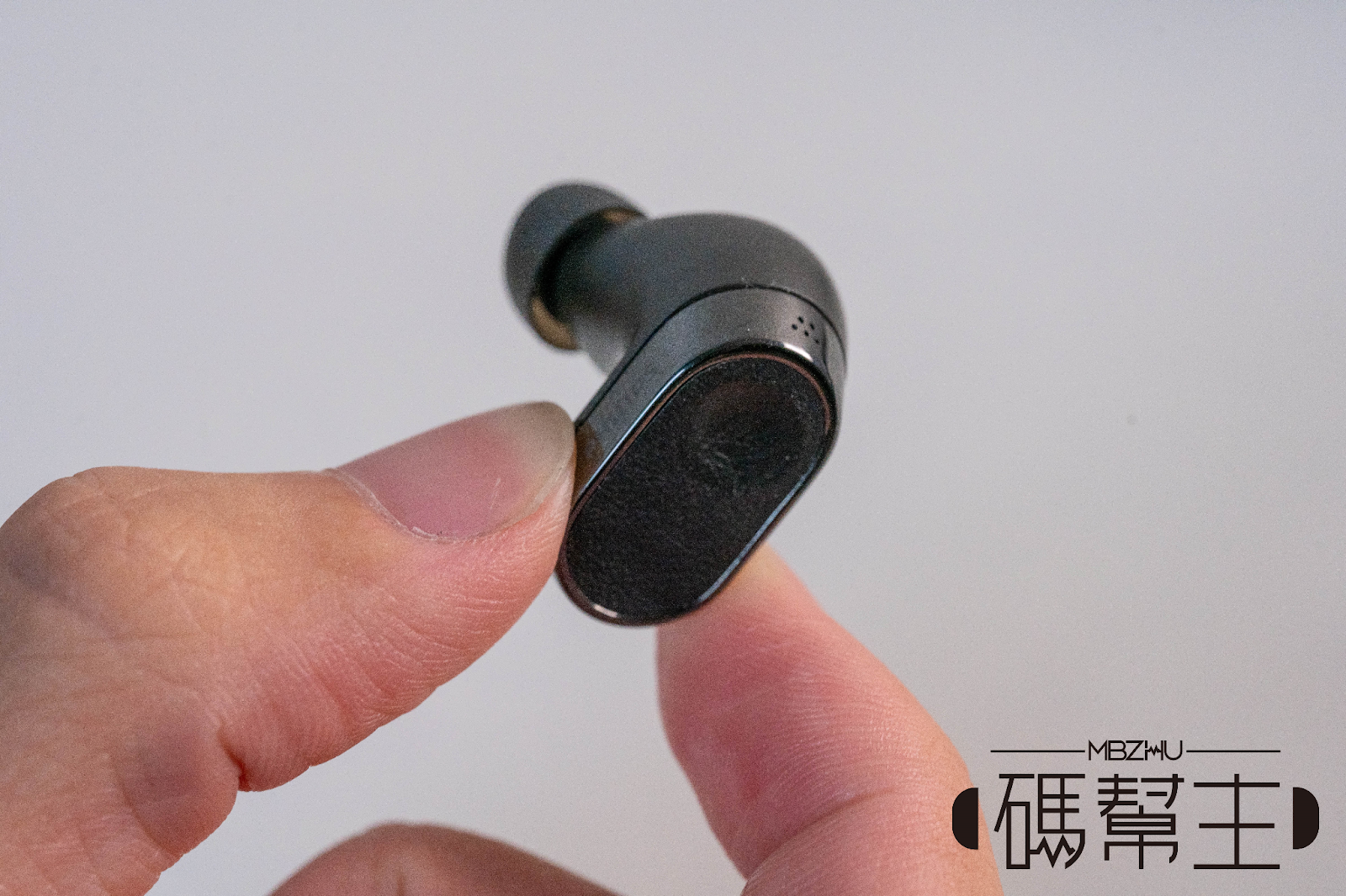 低調奢華、內外兼具｜Philips Fidelio T2 旗艦耳機開箱 6