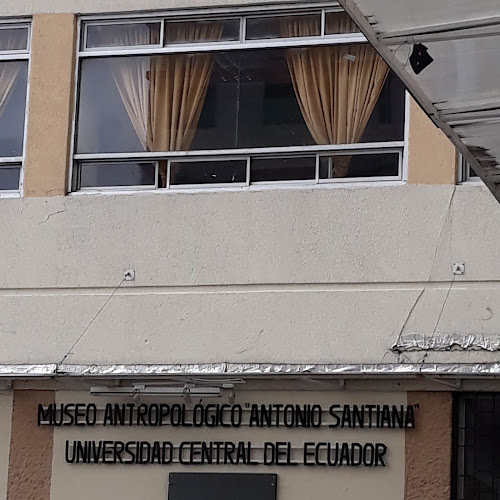 Museo Antropológico Antonio Santana - Quito