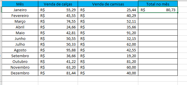 Primeira linha com resultado da soma