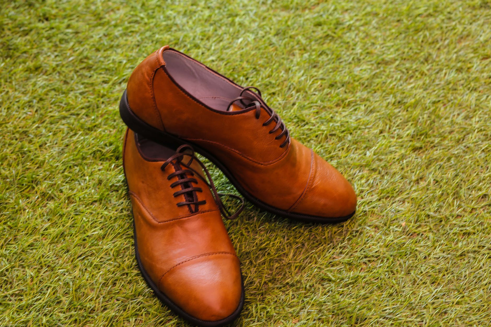 Oxford is one type of men's shoe that you need