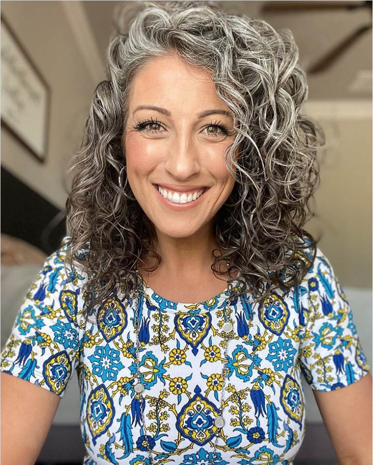 These Women Are Going Gray Gracefully | Midlife Rambler