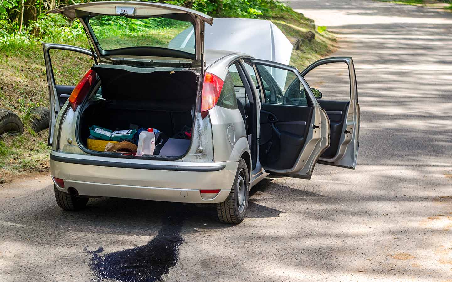 if the hydraulic system gets damaged, liquids may fall from the car