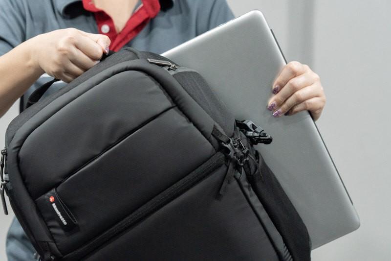 5 วิธีเลือกกระเป๋า Notebook แบบสะพายหลังให้เหมาะกับการใช้งาน - Advanced  Photo Systems Limited