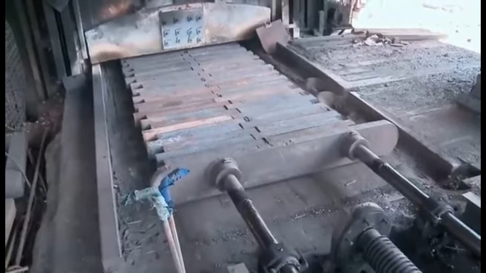 bahan baku pembuatan besi siku