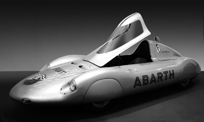 U_57_763201559094_IW_1960_Pininfarina_Abarth_1000_Record_Car_06.jpg