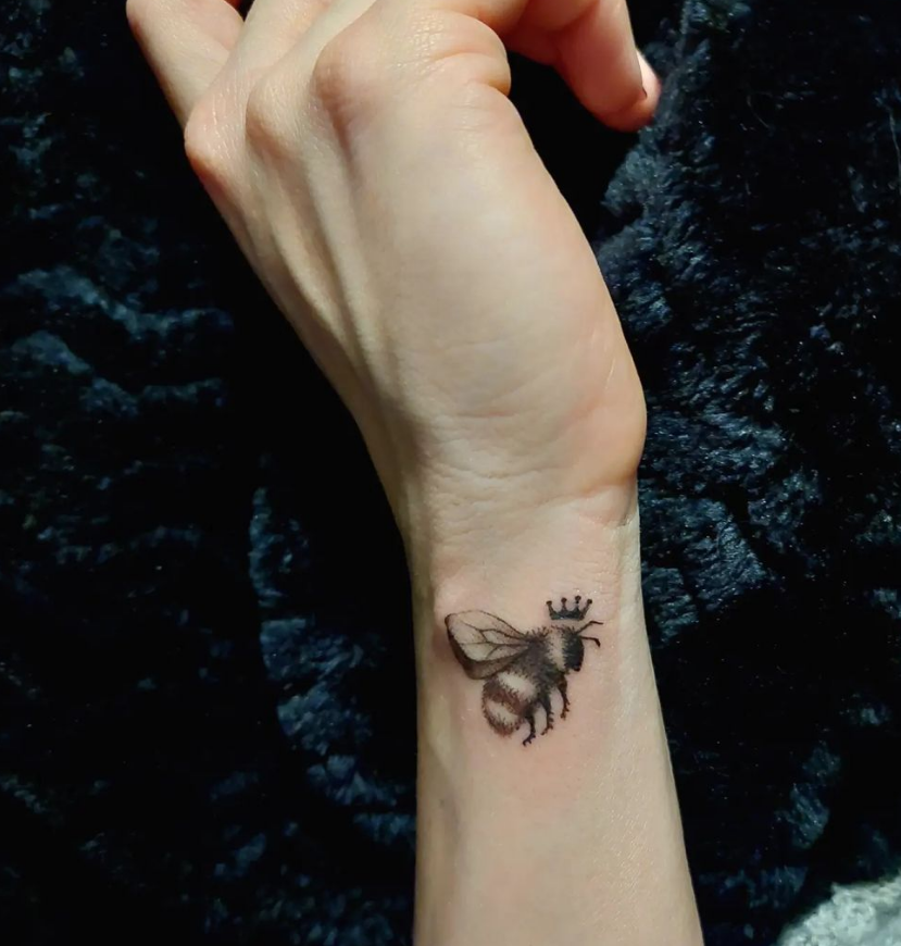 tiny bee tattoo