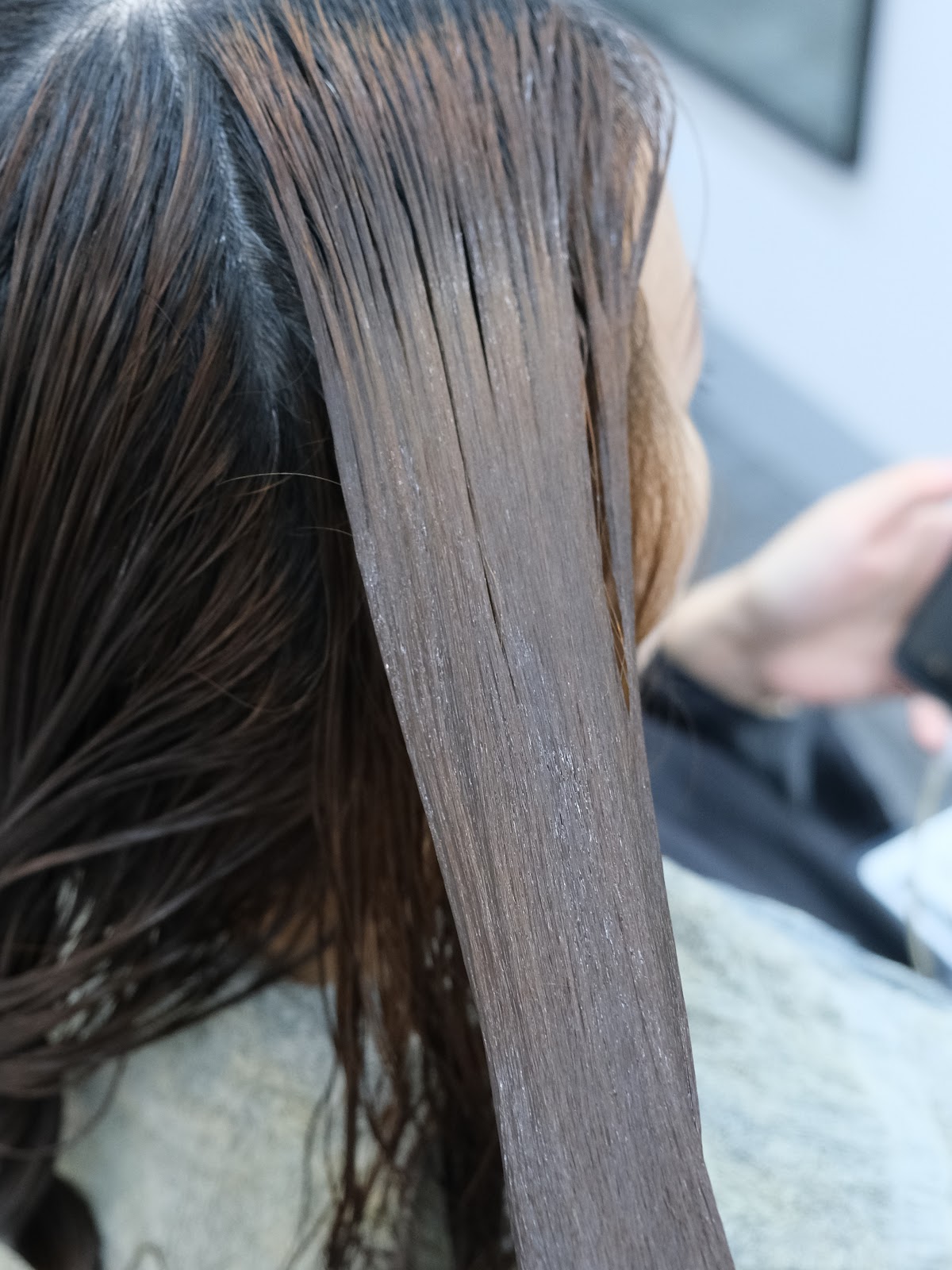 【基隆護髮推薦】旭Asahi Hair Space 基隆中正店 粗硬髮質必做黑曜光感護髮，髮色富光澤，充滿亮麗感！