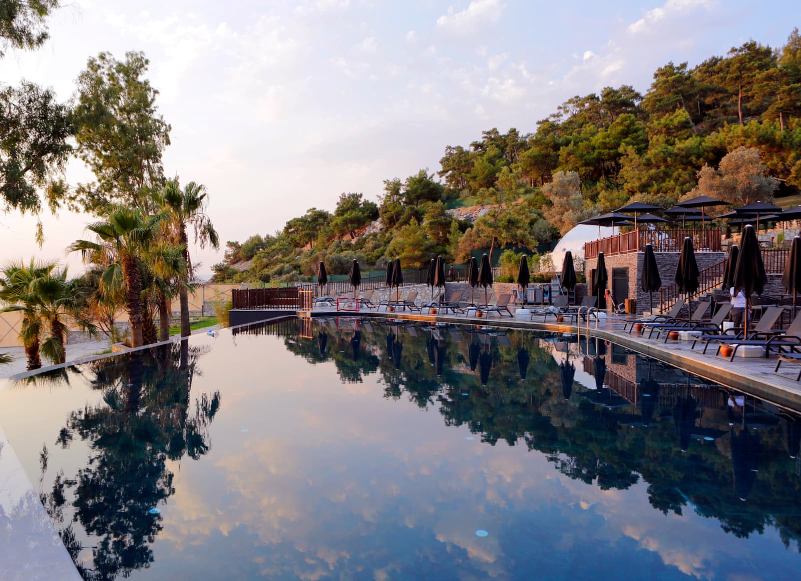 Piscine extérieure réservée aux femmes à l'Oba Hotel