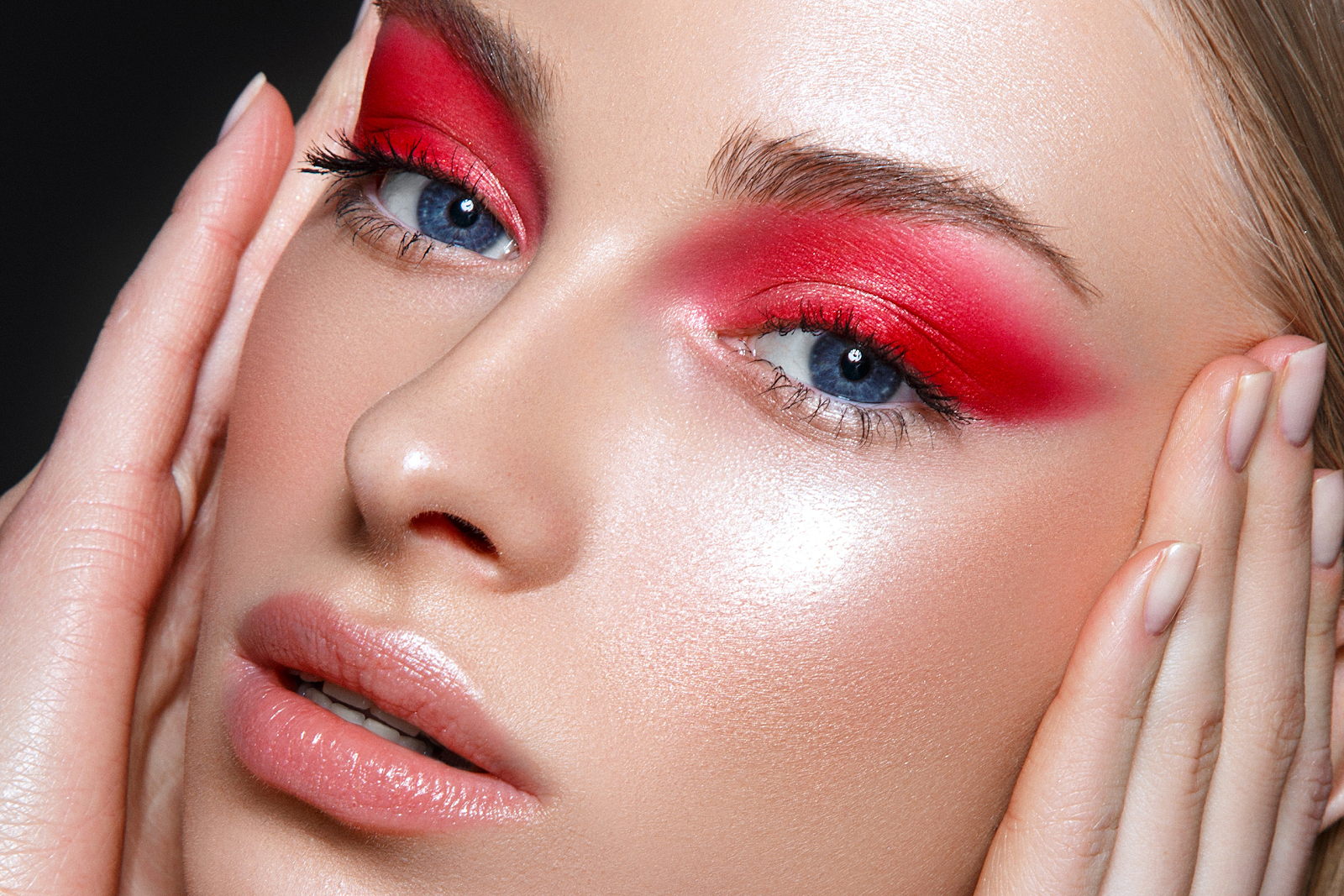 Red Eyeshadow Looks