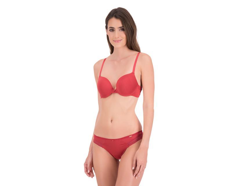 Coordinado color Rojo marca Jennifer Lopez para regalar a mujer