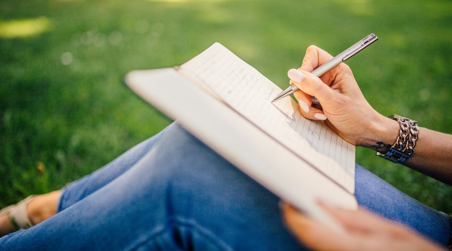 building healthy habits: Journaling