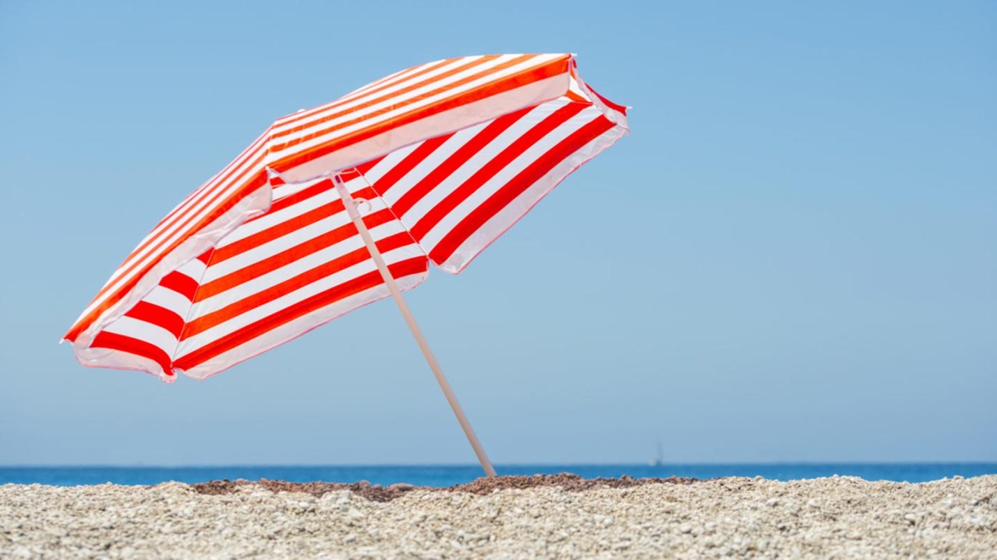 Woman impaled by unattended beach umbrella in Ocean City, Maryland - ABC7  Chicago