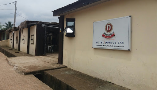 Dipsville Guest House, Fabolude b/Stop, 4 Fabolude St, Iju, Akute, Nigeria, Night Club, state Ogun