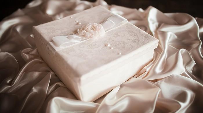 Wedding Gift in Decorated Box