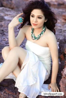 C:UsersdellDownloadspakistaniAyesha-Omar-nude1-275x412.jpg