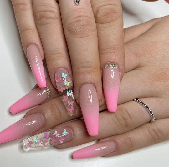 Butterfly Fantasy pink ombre nail 