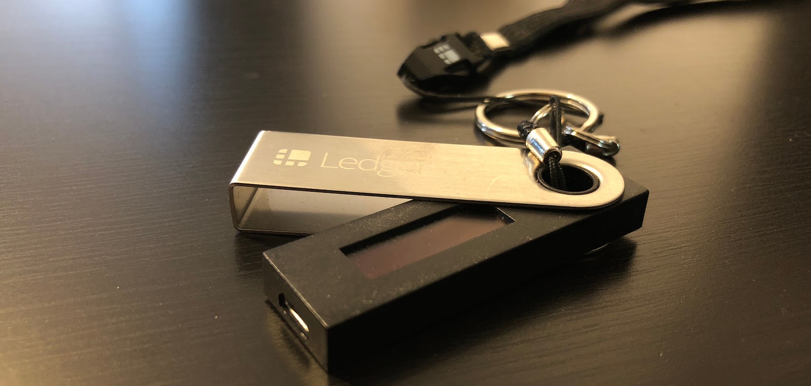 Ví lạnh Ledger Nano S. ©GoPHP.io.