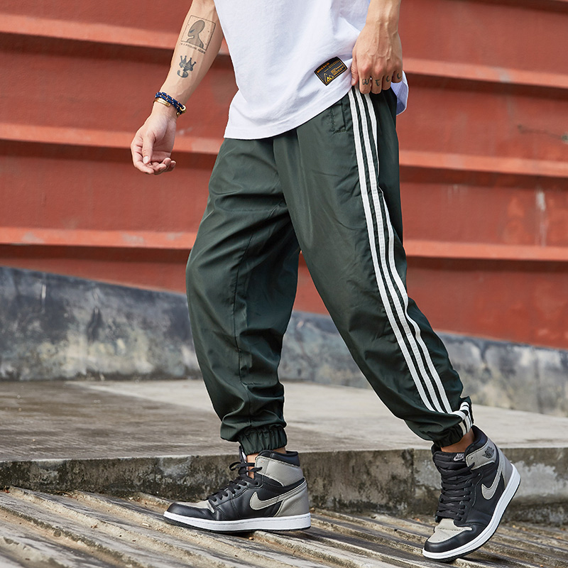Tự tin xuống phố cùng Jogger gió nam cực chất lượng