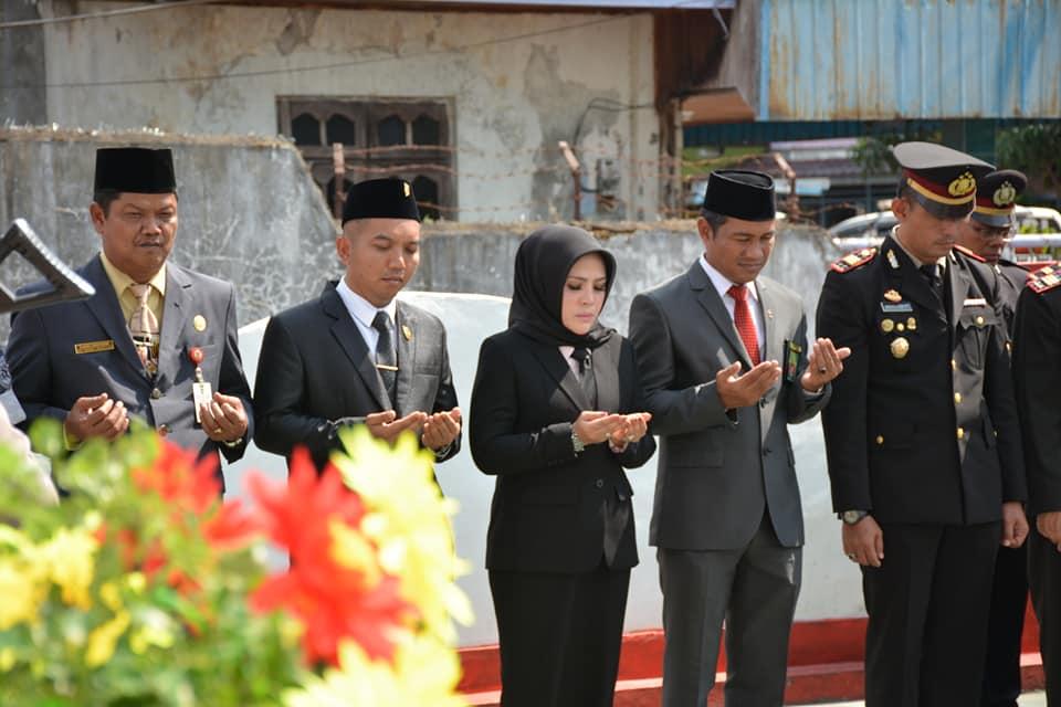 C:\Berita\foto\Ziarah.1.jpg