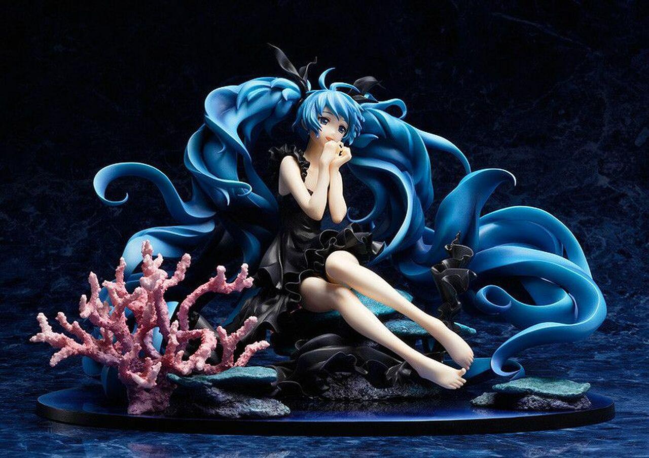 Hatsune Miku figure made with the million-played popular song "Deep Sea Girl"