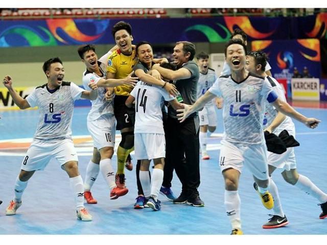 Những luật lệ trong bóng đá Futsal cũng tương tự như bóng đá ngoài trời