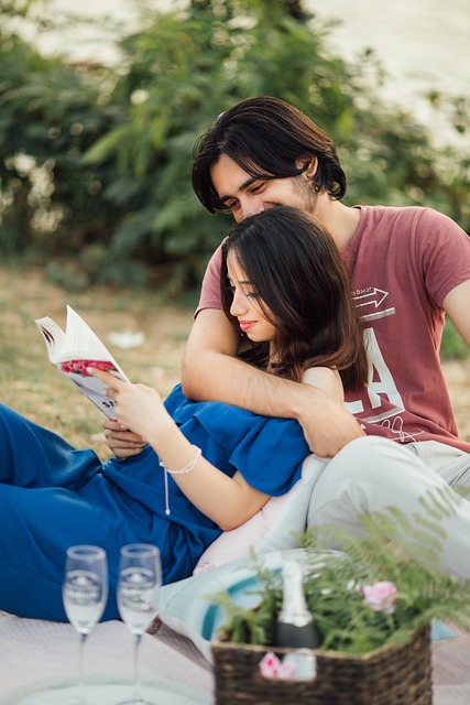 staycation ideas for couples - go on picnics