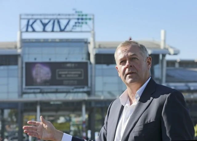 Підпис до фото, Голова ради директорів аеропорту Київ каже, що рішення уряду дорого обійдеться галузі